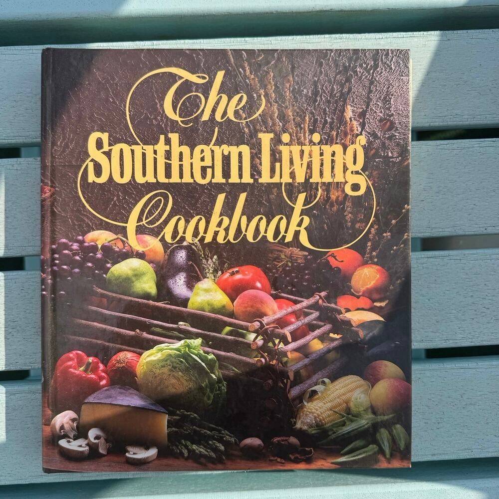 Southern Living Cookbook 1987 First Printing Hardcover Vintage Southern Recipes